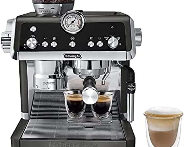 De'Longhi La Specialista Espresso Machine with Sensor Grinder, Dual Heating System, Advanced Latte System & Hot Water Spout for Americano Coffee or Tea, Black, EC9335BK