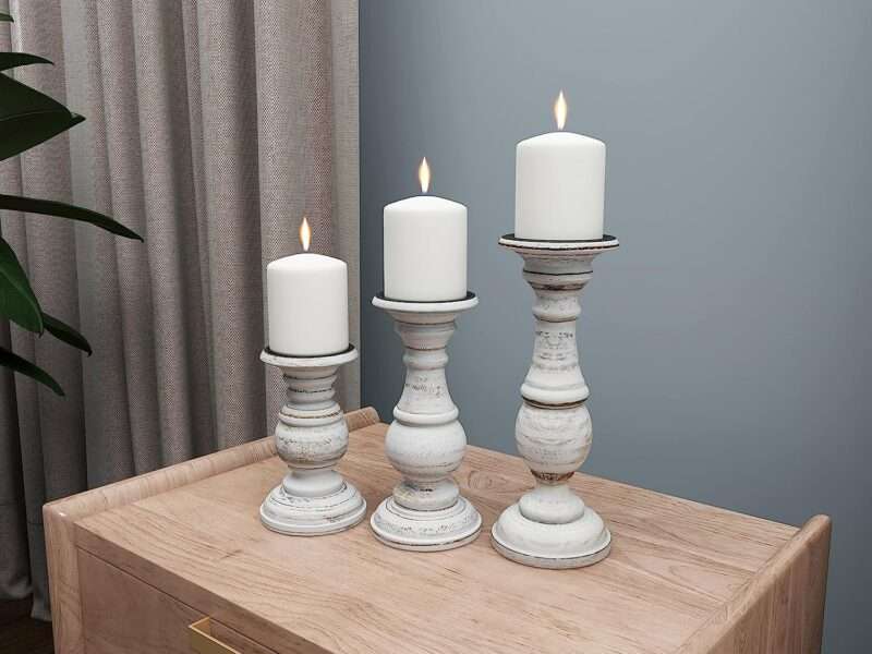 Deco 79 Mango Wood Turned Style Pillar Candle Holder with Distressed Pinkish Hue Finish, Set of 3 10", 8", 6”H, White