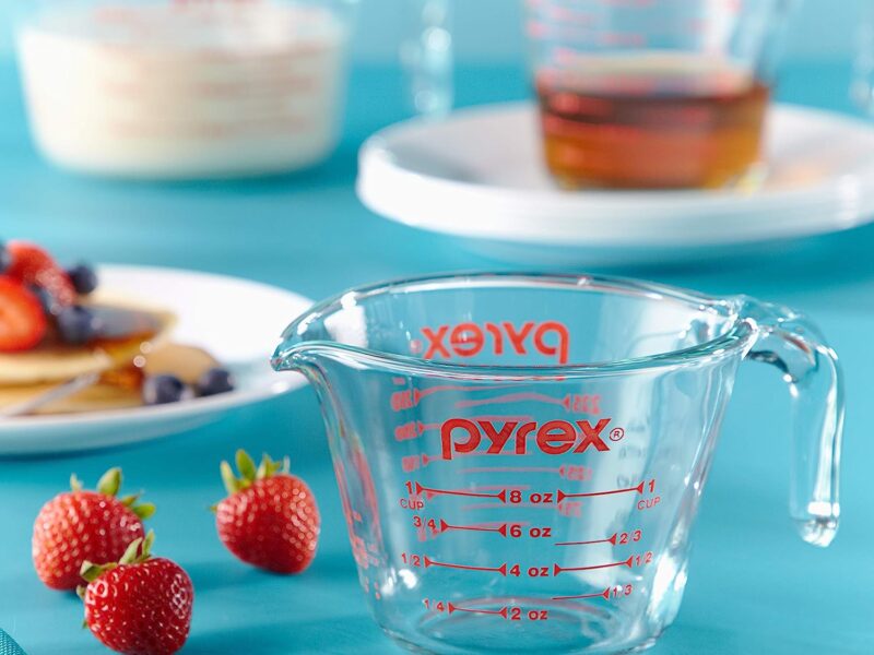 Pyrex 3 Piece Glass Measuring Cup Set, Includes 1-Cup, 2-Cup, and 4-Cup Tempered Glass Liquid Measuring Cups, Dishwasher, Freezer, Microwave, and Preheated Oven Safe, Essential Kitchen Tools