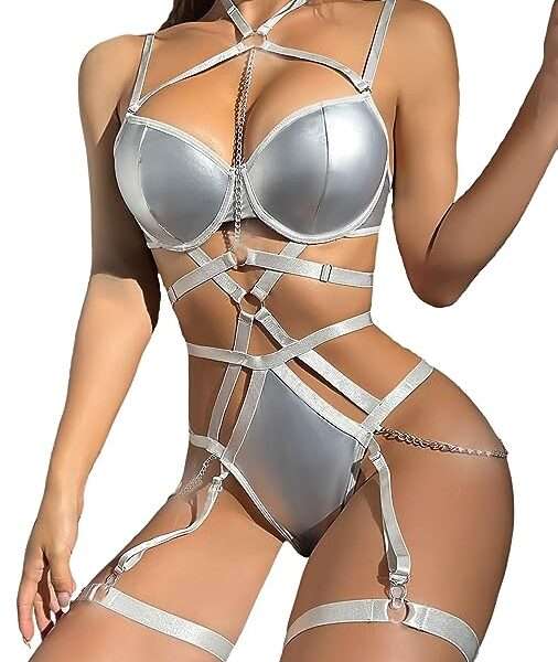 OYOANGLE Women's 3 Piece Chain Linked Cut Out Spaghetti Strap Underwire Lingerie Set with Garter