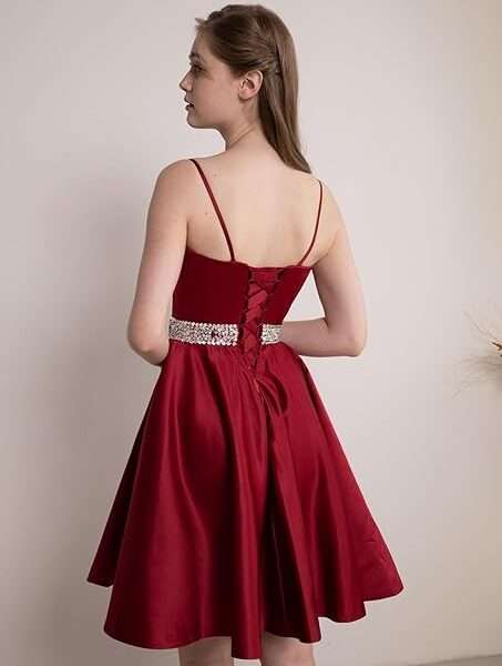 Yexinbridal Spaghetti Straps Homecoming Dresses Short Satin Prom Dress V-Neck Beaded Evening Cocktail Party Gowns